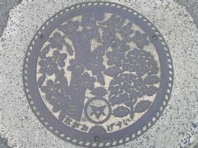 旧長尾町のマンホール蓋