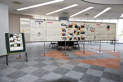 市役所 1 階市民ホールで同和問題啓発のパネル展示