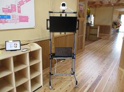 室内に設置されたサーマルカメラの写真