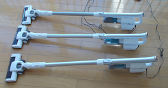 コードレス掃除機が3台並べられた写真